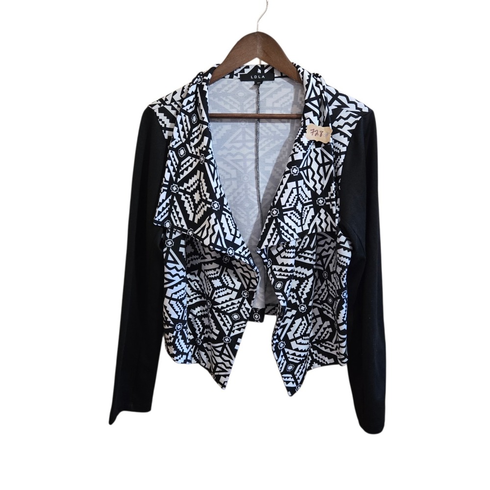 LDLA  Y2K Shrug Cardigan Size LG Open Front  Black White Striped‎
